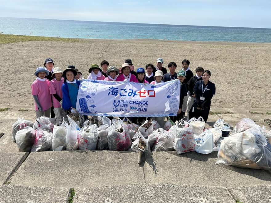 ＣＨＡＮＧＥ ＦＯＲ ＴＨＥ ＢＬＵＥ　～三種町釜谷浜海水浴場クリーンアップ～