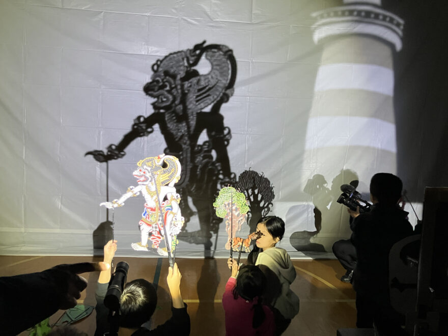 影絵作家・川村亘平斎による「入道埼灯台物語」を開催しました✨